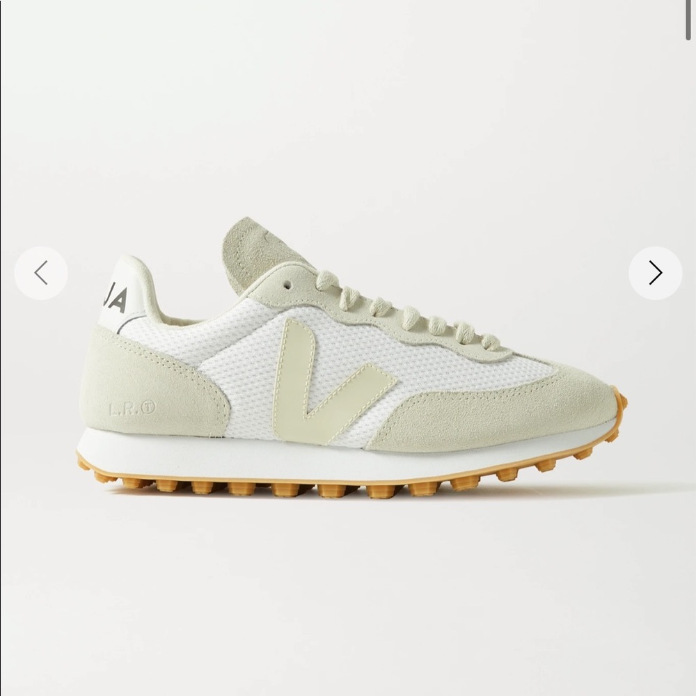 VEJA SDU RT Rubber-trimmed Vegan Suede and Mesh Sneakers - Beige / White
